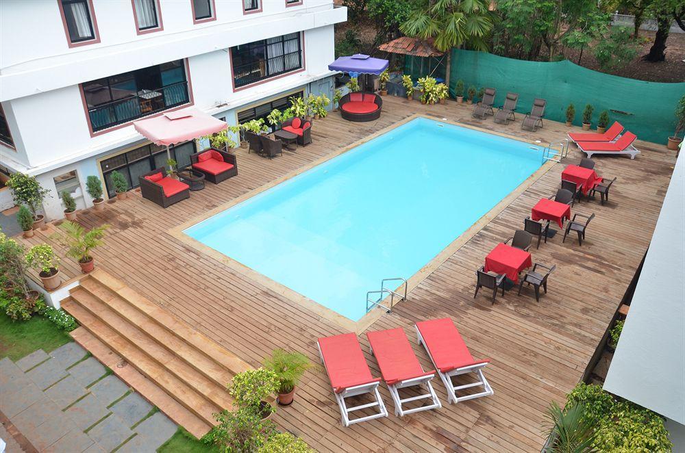 Hotel Sunkissed Plaza à Calangute Extérieur photo