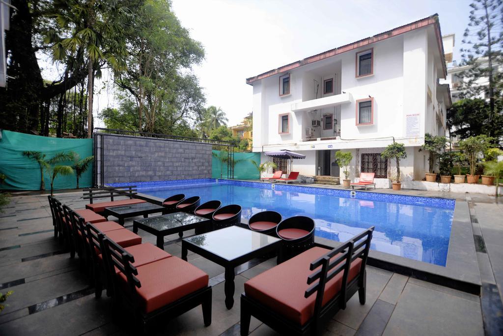 Hotel Sunkissed Plaza à Calangute Extérieur photo