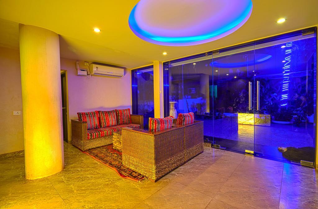 Hotel Sunkissed Plaza à Calangute Extérieur photo