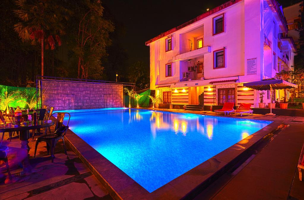 Hotel Sunkissed Plaza à Calangute Extérieur photo