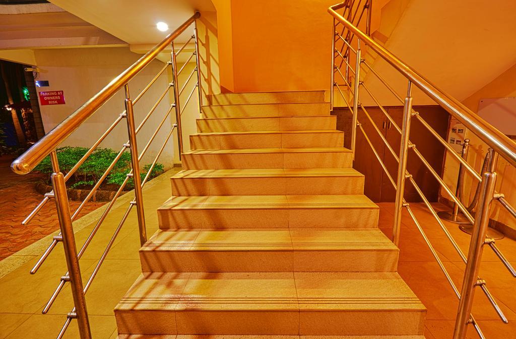 Hotel Sunkissed Plaza à Calangute Extérieur photo