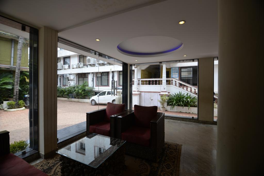 Hotel Sunkissed Plaza à Calangute Extérieur photo