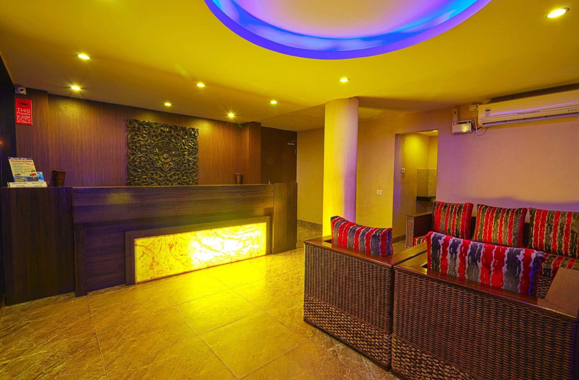 Hotel Sunkissed Plaza à Calangute Extérieur photo